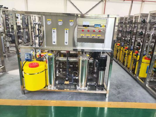 تجهیزات تصفیه آب از طریق آسموز معکوس آزمایشگاهی تجهیزات تصفیه آب مناسب برای مصرف